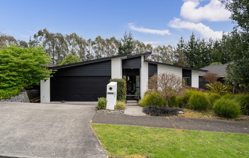 37 Alpers Ridge, Leamington, Cambridge - Carousel 1