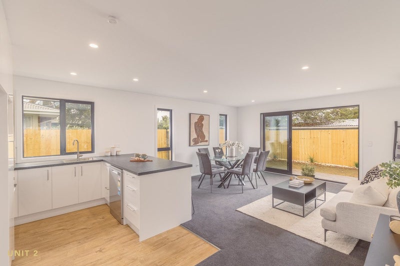 68 Vancouver Crescent, Wainoni, Christchurch - Carousel 2