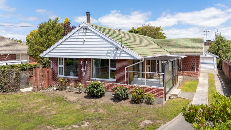 19 Santa Rosa Avenue, Halswell, Christchurch - Carousel 1