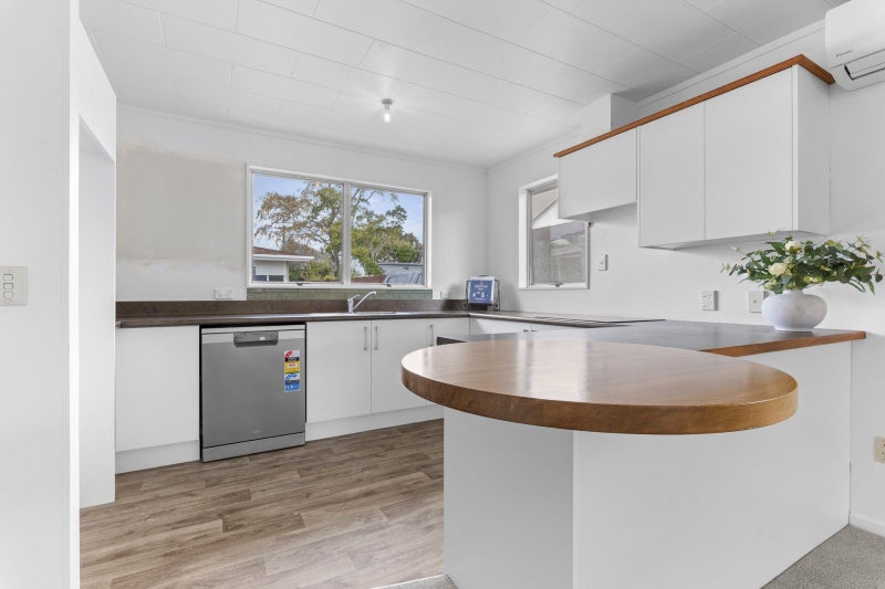 3/62 Wallace Place, Westown, New Plymouth - Carousel 1