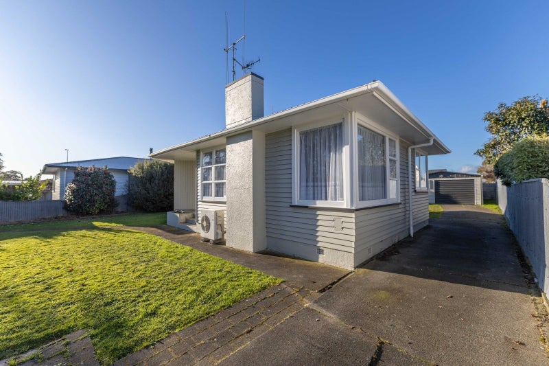 35 Aspiring Avenue, Milson, Palmerston North - Carousel 1