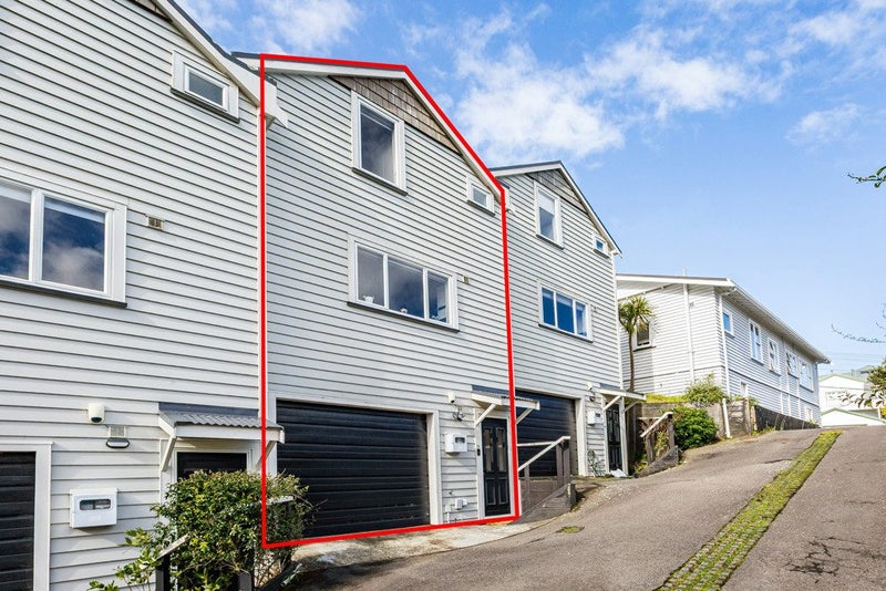 25B Omar Street, Khandallah, Wellington - Carousel 1