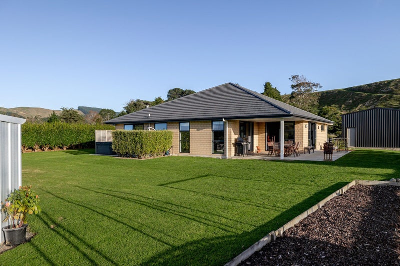 203 Turitea Road, Fitzherbert, Turitea - Carousel 1