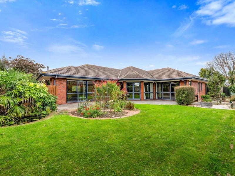 25 Ashgrove Court, Lincoln, Lincoln - Carousel 2