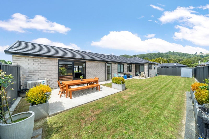 3 Te Kaeaea Crescent, Wallaceville, Upper Hutt - Carousel 2