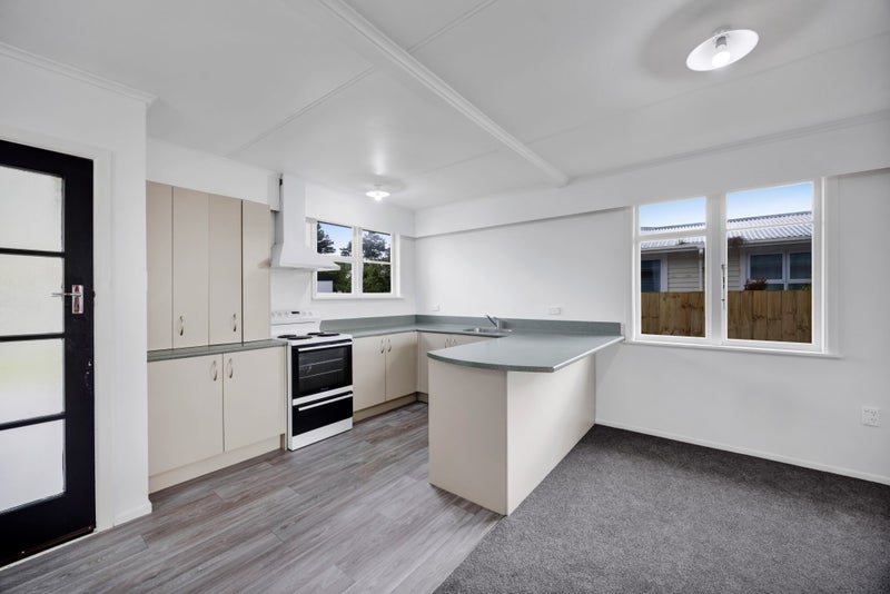 50 Ramanui Avenue, Hawera - Carousel 24