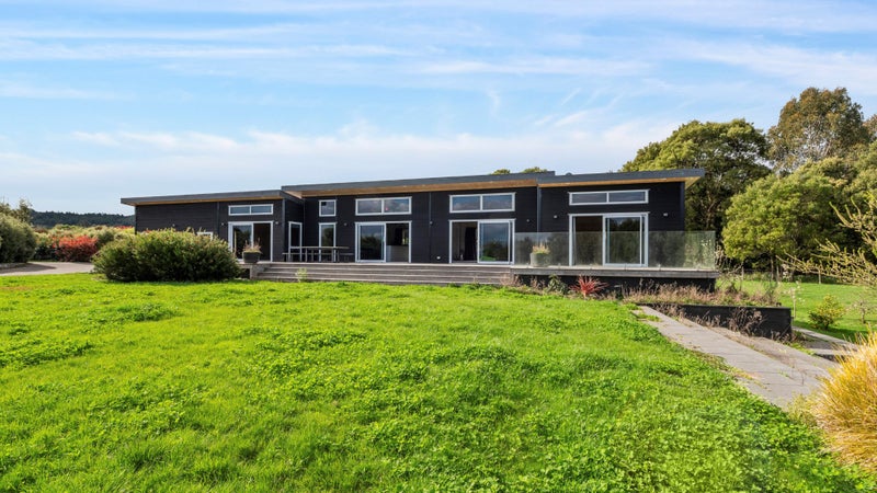 24 Lacebark Drive, Kinloch, Taupō - Carousel 1