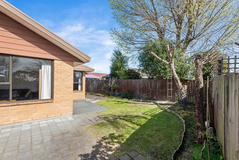 2/12 Algie Place, Avonhead, Christchurch - Carousel 11