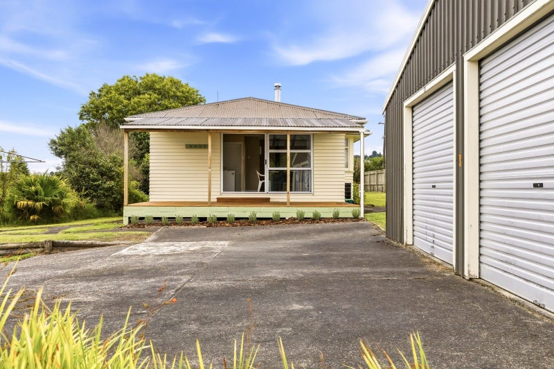13 Tarrangower Avenue, Taumarunui - Carousel 1
