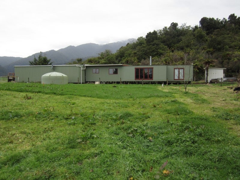 136 Charming Creek Road, SEDDONVILLE, WESTPORT - Carousel 1