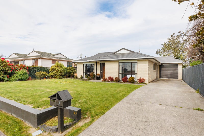 5 Leander Place, Milson, Palmerston North - Carousel 2