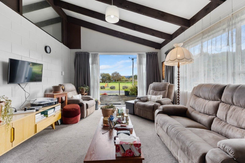 6 Ngatai Street, Taumarunui - Carousel 2