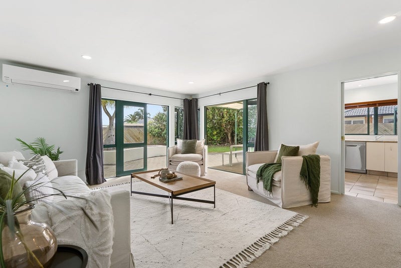 94 Santa Monica Drive, Papamoa Beach, Papamoa - Carousel 2