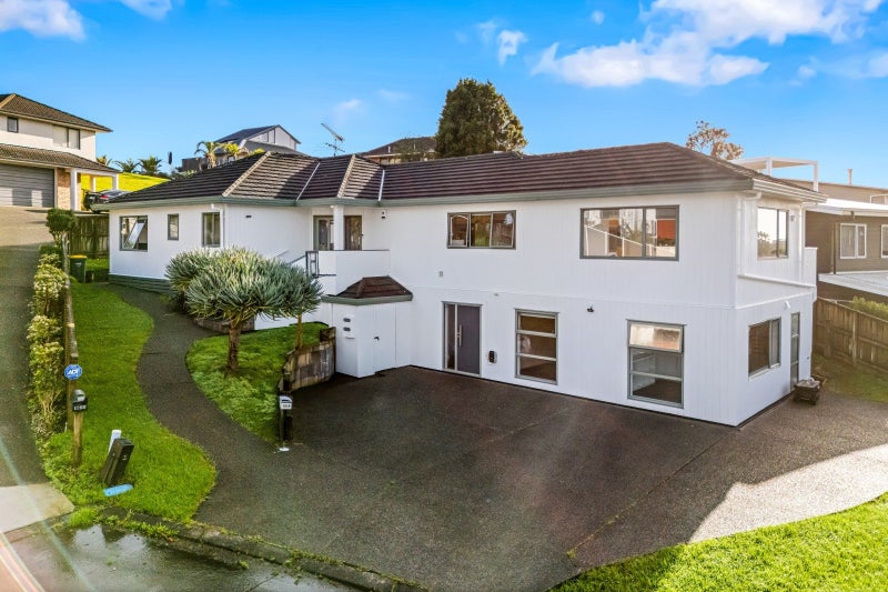 184B Whangaparaoa Road, Red Beach, Red Beach - Carousel 1