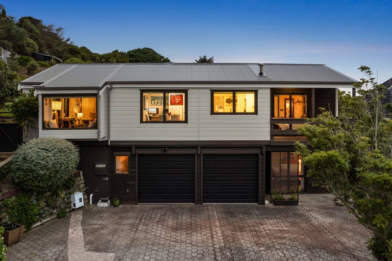 50 David Crescent, Karori, Wellington, Wellington - Carousel 1