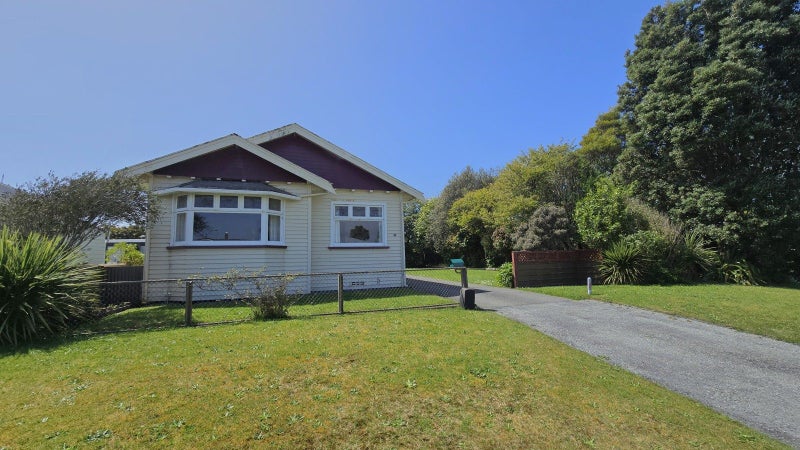 32 Park Street, Hokitika, Hokitika - Carousel 1