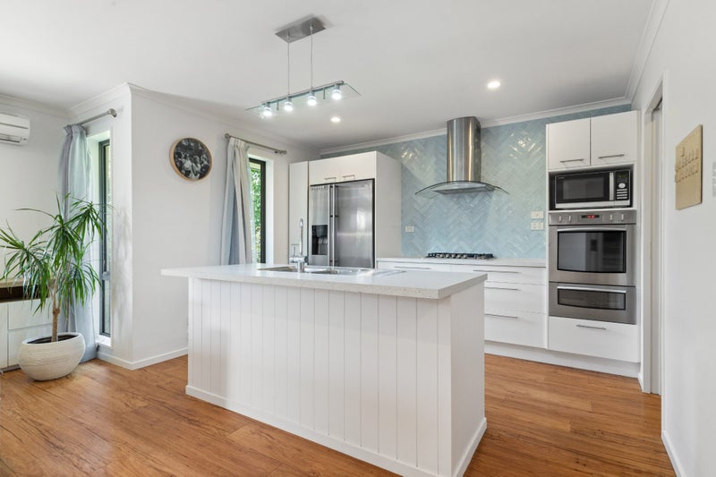 7 Binyon Place, Rolleston, Rolleston - Carousel 2