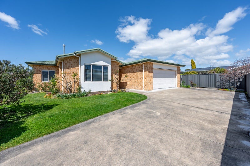 34 Lowry Place, Frimley, Hastings - Carousel 13