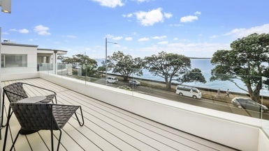 5/217 Tamaki Drive, Kohimarama, Auckland - Carousel 1