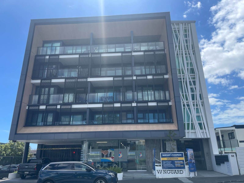 302/64 Great South Road, Remuera, Auckland - Carousel 1