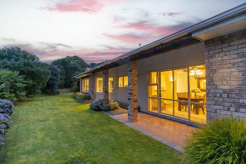 3 Quadrant Heights, Paraparaumu, Paraparaumu - Carousel 1