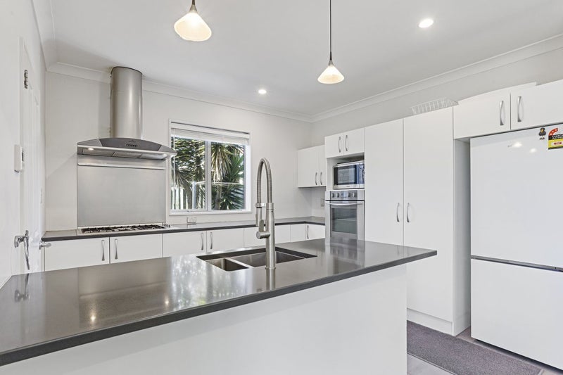 7 Wedmore Close, Burwood, Christchurch - Carousel 2