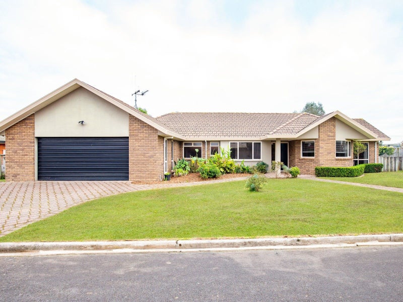 18 Halcione Close, Flagstaff, Hamilton - Carousel 1