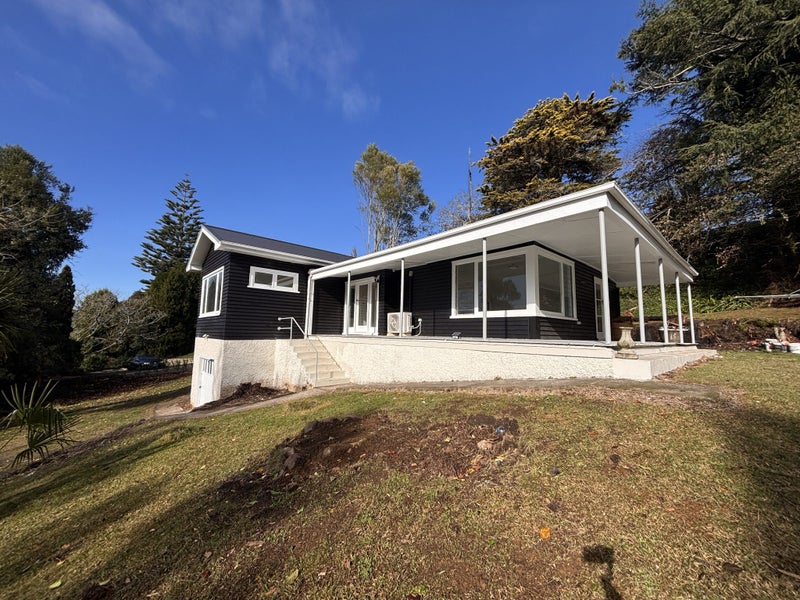98 Main Road, Tirau, Tirau - Carousel 1