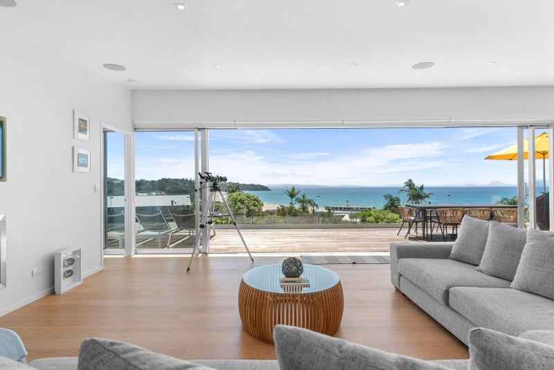 4 Breadalbane Place, Langs Beach, Waipu - Carousel 2