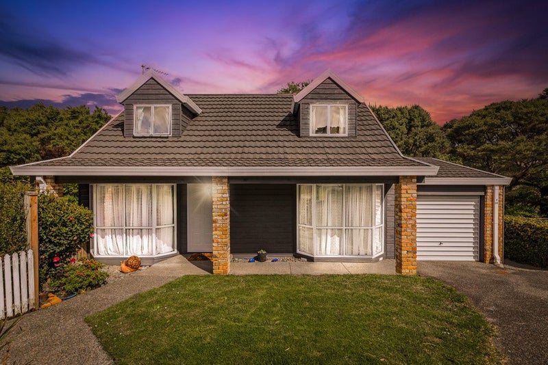 2/30 Lagoon Way, West Harbour, Auckland - Carousel 1