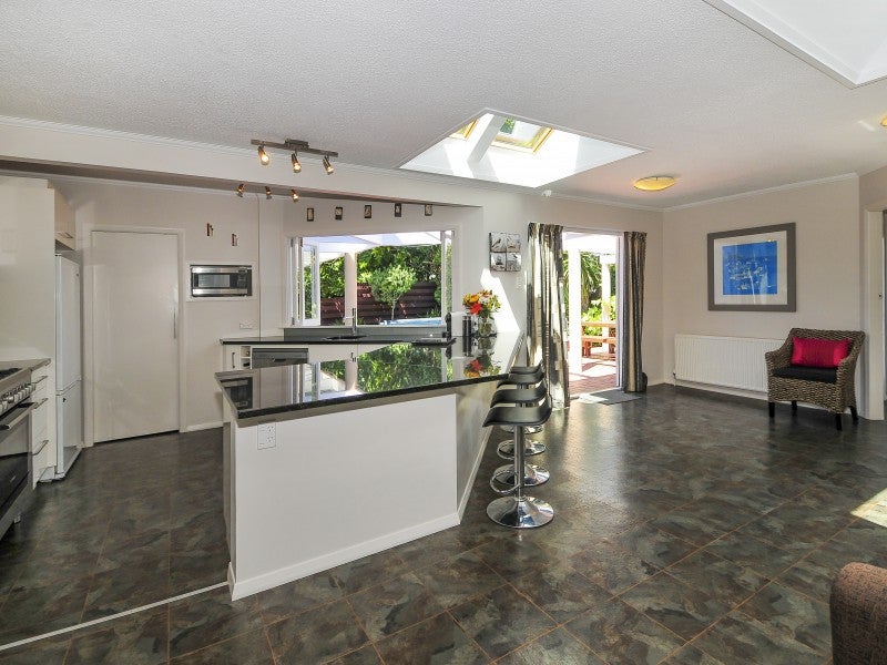 30 Hinau Street, Woburn, Lower Hutt - Carousel 2