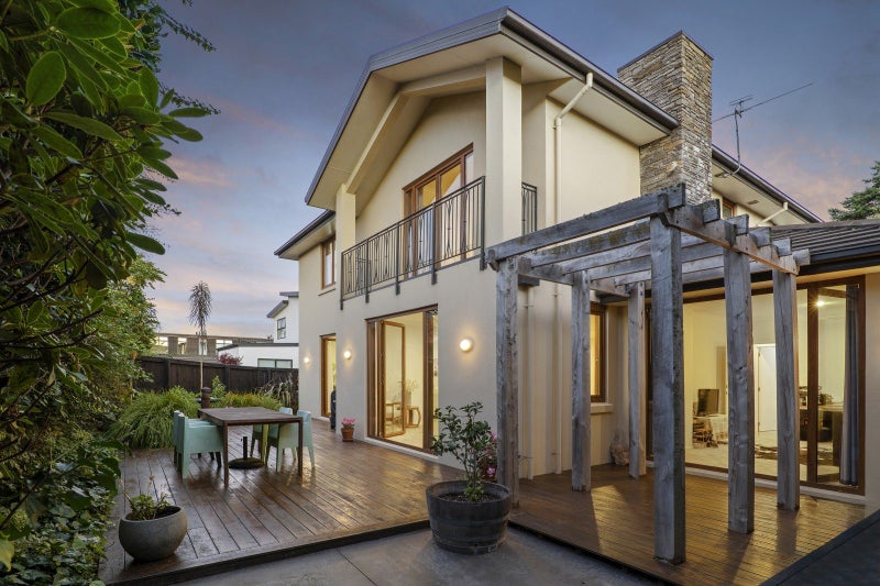 9 Taylors Avenue, Bryndwr, Christchurch - Carousel 1