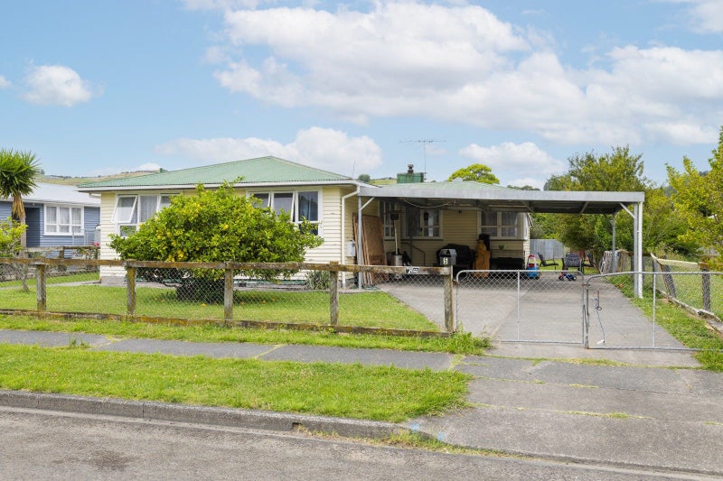 5 Cavendish Crescent, Outer Kaiti, Gisborne - Carousel 1