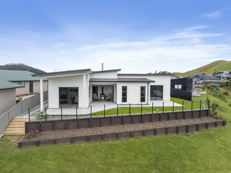 21 Manatu Close, WHANGAMATA, Whangamata - Carousel 1