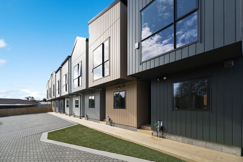 4/442 Old Te Atatu Road, Te Atatu Peninsula, Auckland - Carousel 1