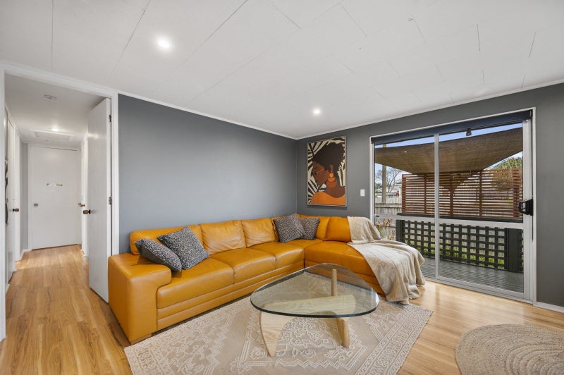 28 Neal Crescent, Onekawa, Napier - Carousel 2