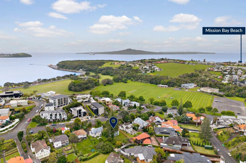 39 Paora Street, Orakei, Auckland - Carousel 25