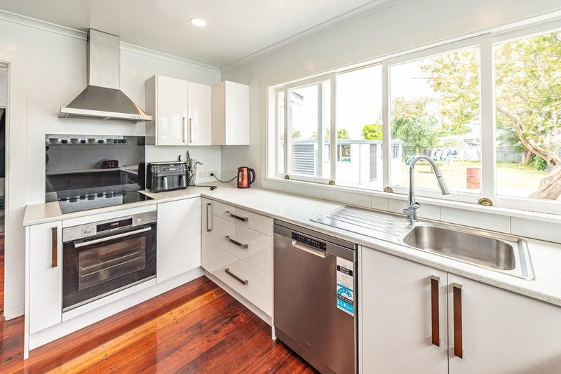 12 White Street, Whanganui East, Whanganui - Carousel 2