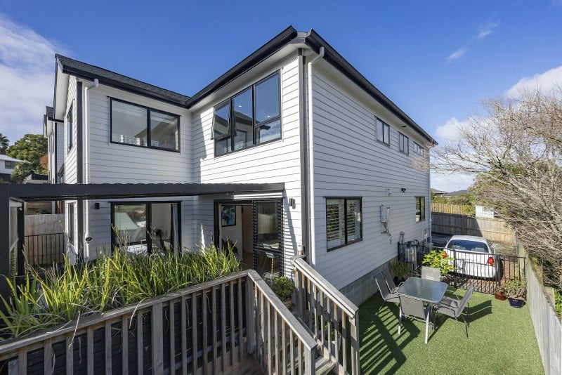 18C Edgware Road, West Harbour, Auckland - Carousel 1