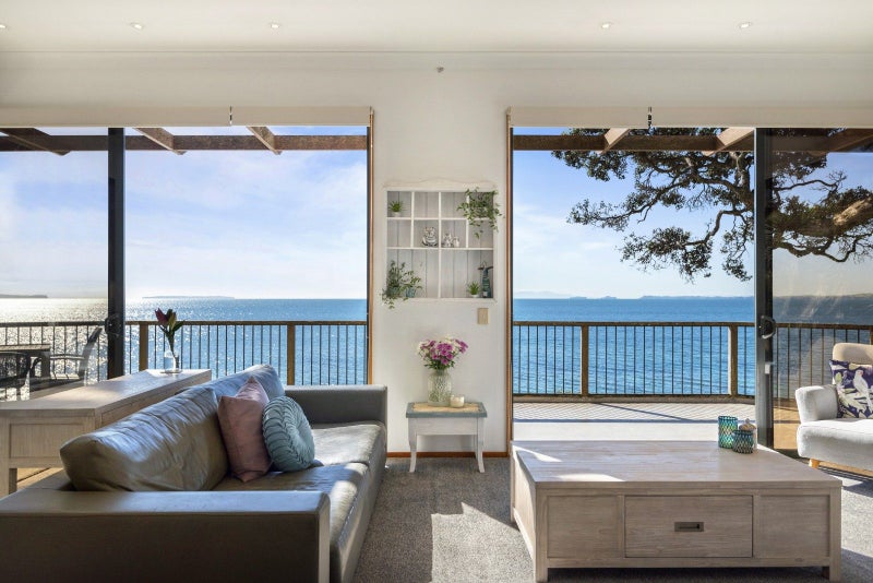 19 View Road, Campbells Bay, North Shore City, Auckland - Carousel 2