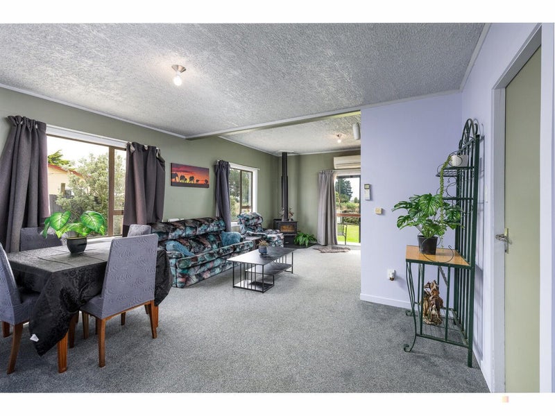12 James Street, Waimate, Waimate - Carousel 2
