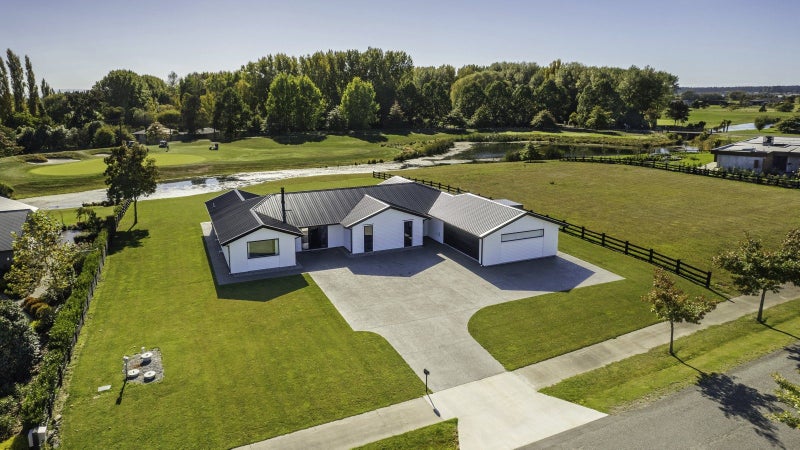 8 Burntwood Lane, Pegasus, Pegasus - Carousel 1