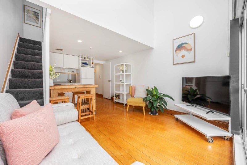 2/12 East Street, Newton, Auckland - Carousel 1