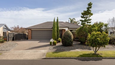 27 Amery Place, Papamoa Beach, Papamoa - Carousel 1