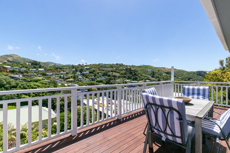 51 Milne Terrace, Island Bay, Wellington - Carousel 2