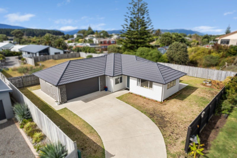 53 Seagrass Place, Otaki Beach, Otaki - Carousel 2