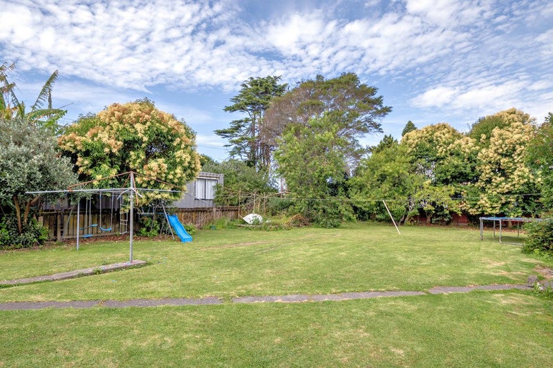 18 St John Street, Opotiki - Carousel 18