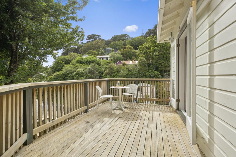 40 Holloway Road, Aro Valley, Wellington - Carousel 1