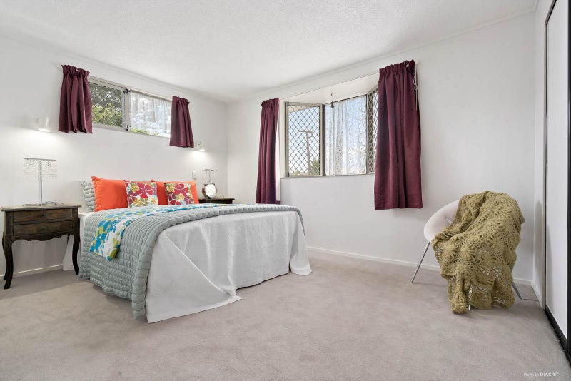 2A Plymouth Place, Papatoetoe, Auckland - Carousel 2