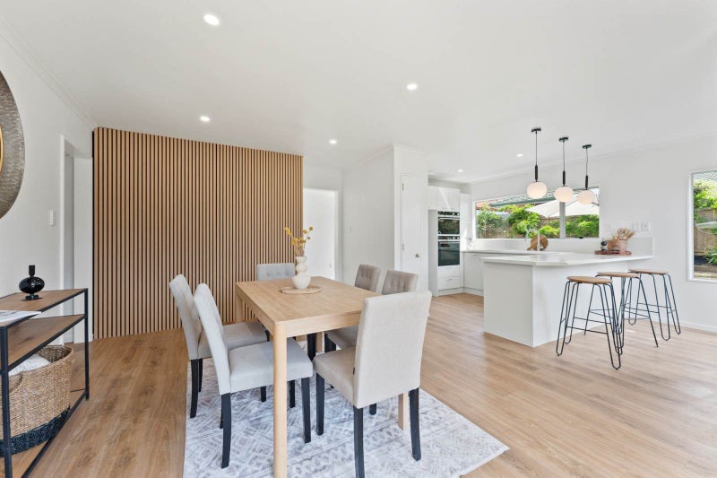 11 Amherst Place, Albany, Auckland - Carousel 2